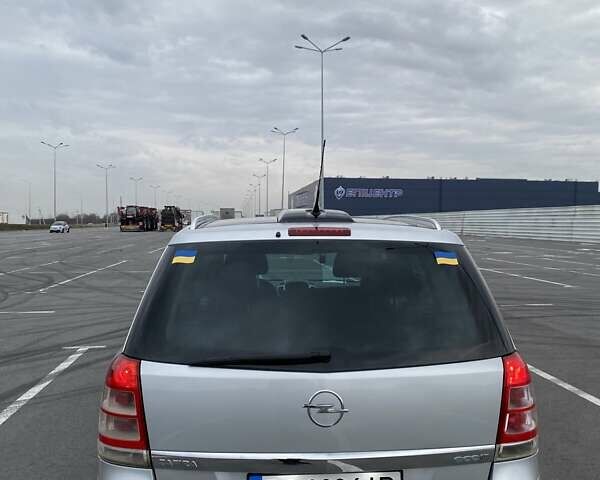 Серый Опель Зафира, объемом двигателя 1.7 л и пробегом 267 тыс. км за 6599 $, фото 5 на Automoto.ua