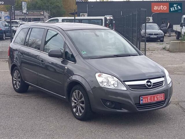 Сірий Опель Зафіра, об'ємом двигуна 1.6 л та пробігом 223 тис. км за 6900 $, фото 7 на Automoto.ua