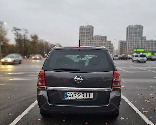Сірий Опель Зафіра, об'ємом двигуна 1.91 л та пробігом 312 тис. км за 7200 $, фото 8 на Automoto.ua
