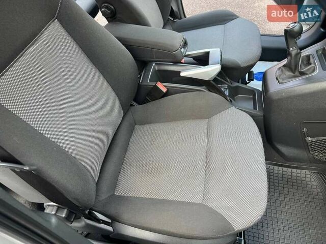 Серый Опель Зафира, объемом двигателя 1.6 л и пробегом 167 тыс. км за 7499 $, фото 39 на Automoto.ua