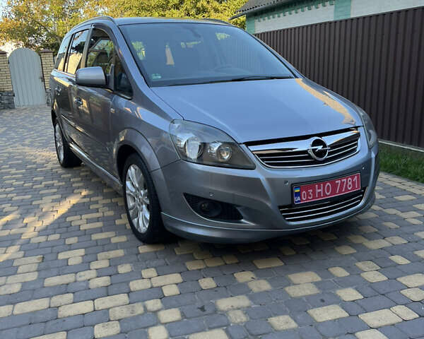Сірий Опель Зафіра, об'ємом двигуна 1.6 л та пробігом 172 тис. км за 7250 $, фото 17 на Automoto.ua
