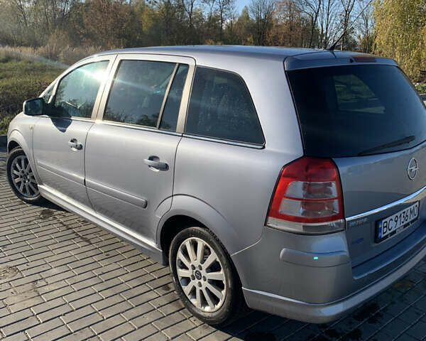 Серый Опель Зафира, объемом двигателя 1.7 л и пробегом 265 тыс. км за 6950 $, фото 16 на Automoto.ua