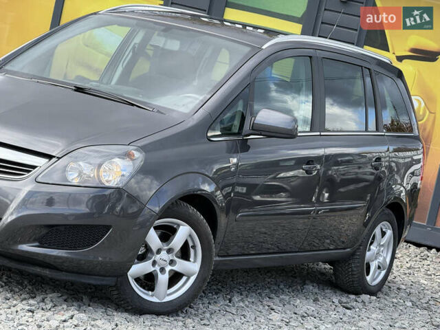 Опель Зафира 2010 в Стрые на Automoto.ua Серый Опель Зафира, объемом двигателя 1.8 л и пробегом 197 тыс. км за 6999 $, фото 7 на Automoto.ua