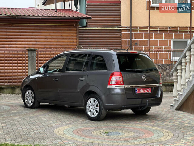 Серый Опель Зафира, объемом двигателя 1.7 л и пробегом 191 тыс. км за 7900 $, фото 22 на Automoto.ua