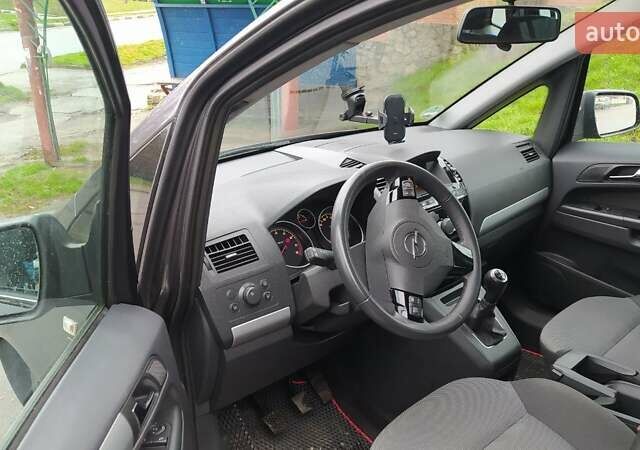 Серый Опель Зафира, объемом двигателя 1.6 л и пробегом 182 тыс. км за 8150 $, фото 5 на Automoto.ua