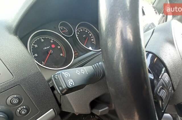 Серый Опель Зафира, объемом двигателя 1.7 л и пробегом 284 тыс. км за 6998 $, фото 11 на Automoto.ua