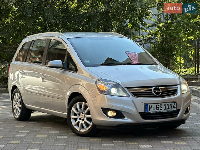 Сірий Опель Зафіра, об'ємом двигуна 1.6 л та пробігом 156 тис. км за 6899 $, фото 35 на Automoto.ua