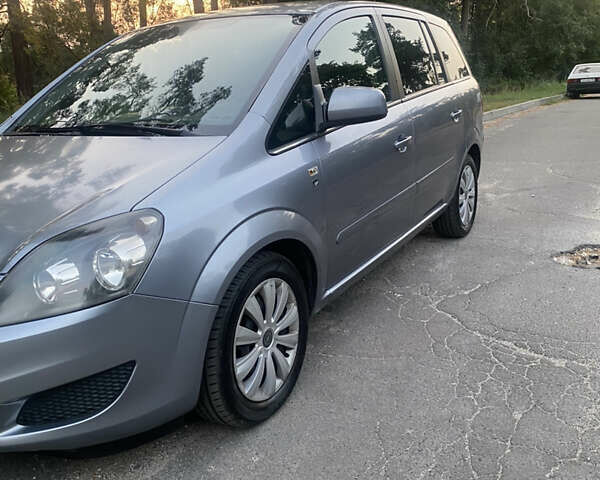 Сірий Опель Зафіра, об'ємом двигуна 1.7 л та пробігом 180 тис. км за 7300 $, фото 2 на Automoto.ua