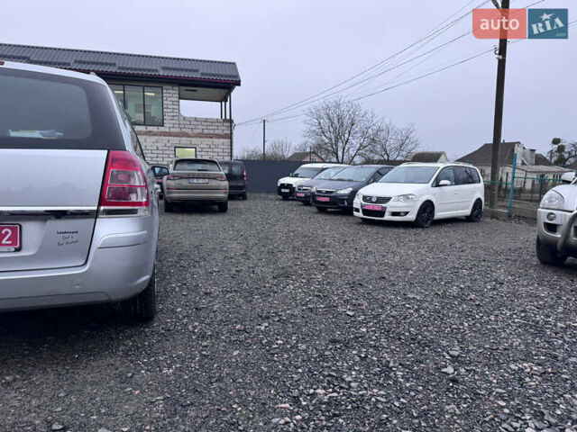 Серый Опель Зафира, объемом двигателя 1.8 л и пробегом 250 тыс. км за 6140 $, фото 17 на Automoto.ua