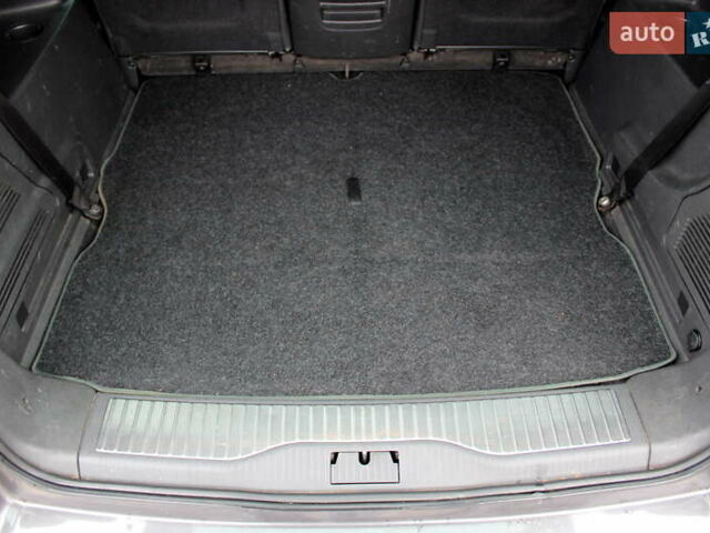 Серый Опель Зафира, объемом двигателя 1.8 л и пробегом 220 тыс. км за 7499 $, фото 93 на Automoto.ua