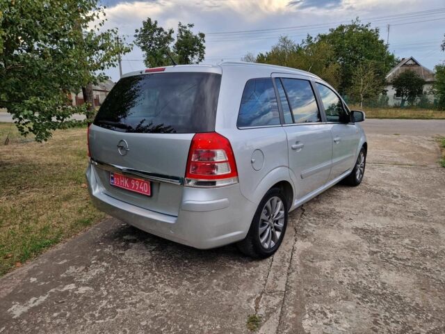 Серый Опель Зафира, объемом двигателя 1.8 л и пробегом 204 тыс. км за 7950 $, фото 8 на Automoto.ua
