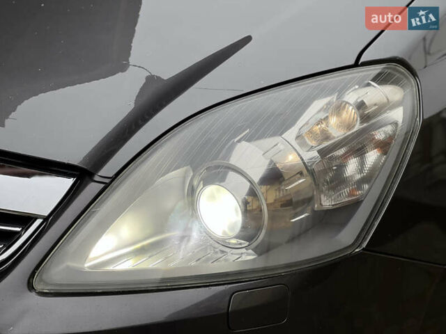 Серый Опель Зафира, объемом двигателя 1.7 л и пробегом 191 тыс. км за 7900 $, фото 26 на Automoto.ua