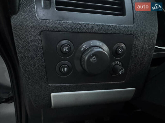 Опель Зафира 2010 в Умани на Automoto.ua Серый Опель Зафира, объемом двигателя 1.8 л и пробегом 174 тыс. км за 6500 $, фото 12 на Automoto.ua