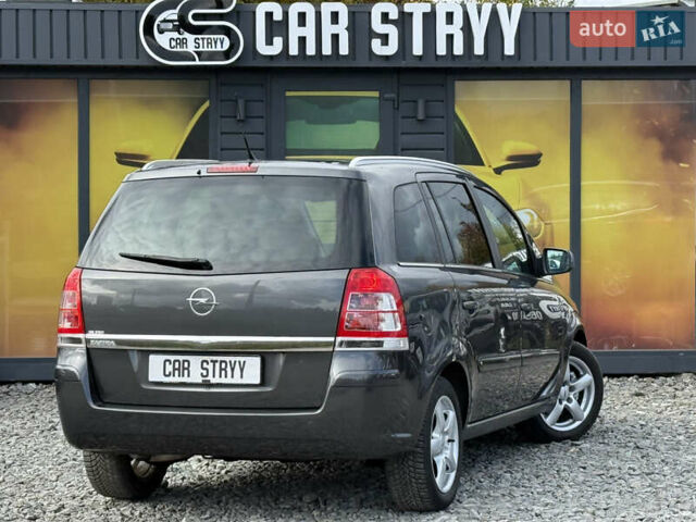 Опель Зафира 2010 в Стрые на Automoto.ua Серый Опель Зафира, объемом двигателя 1.8 л и пробегом 197 тыс. км за 6999 $, фото 3 на Automoto.ua