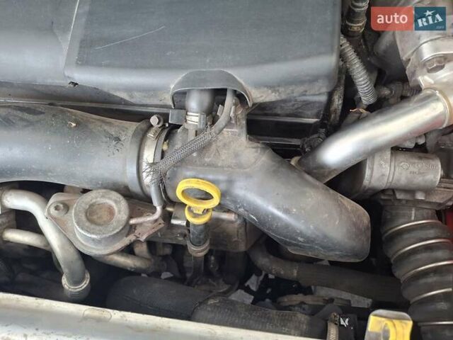 Сірий Опель Зафіра, об'ємом двигуна 1.7 л та пробігом 284 тис. км за 6300 $, фото 5 на Automoto.ua