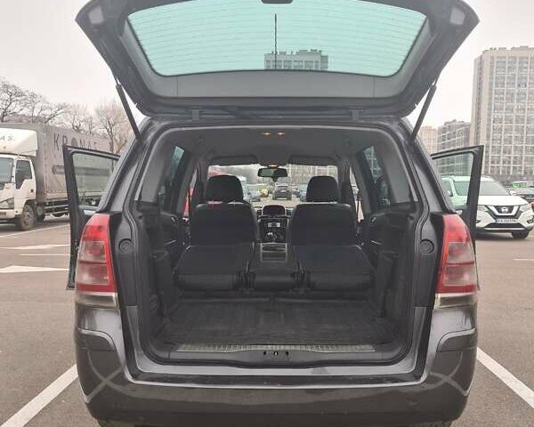 Сірий Опель Зафіра, об'ємом двигуна 1.91 л та пробігом 312 тис. км за 7200 $, фото 14 на Automoto.ua