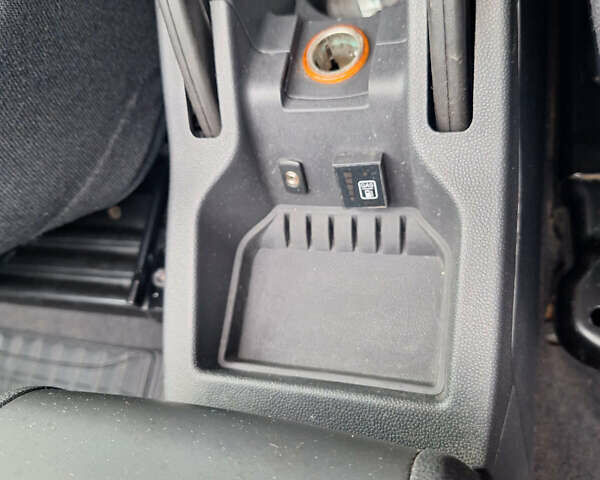 Серый Опель Зафира, объемом двигателя 1.6 л и пробегом 178 тыс. км за 7700 $, фото 22 на Automoto.ua