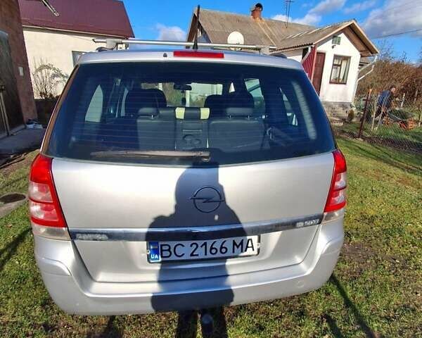 Серый Опель Зафира, объемом двигателя 1.91 л и пробегом 195 тыс. км за 6500 $, фото 7 на Automoto.ua