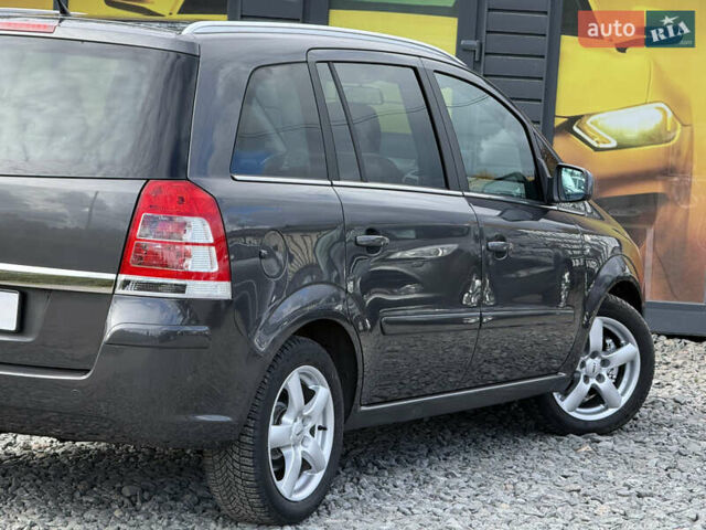 Опель Зафира 2010 в Стрые на Automoto.ua Серый Опель Зафира, объемом двигателя 1.8 л и пробегом 197 тыс. км за 6999 $, фото 21 на Automoto.ua