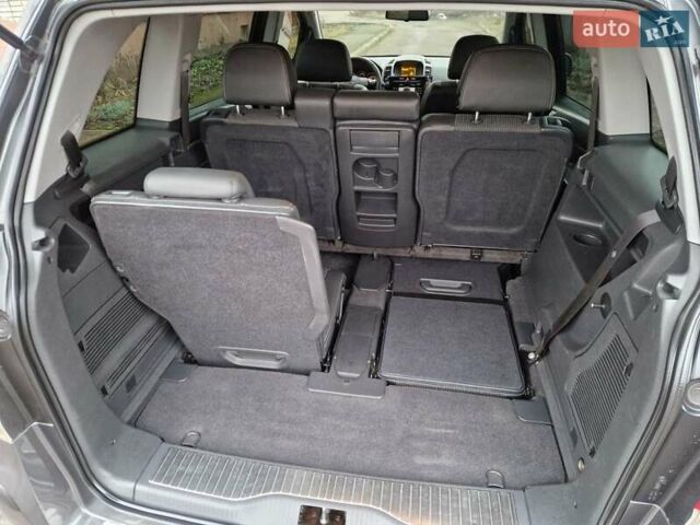 Серый Опель Зафира, объемом двигателя 1.8 л и пробегом 154 тыс. км за 7700 $, фото 34 на Automoto.ua