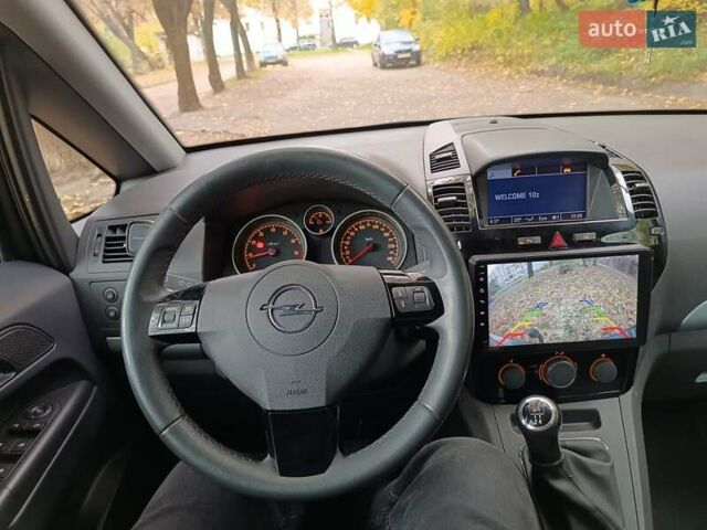 Серый Опель Зафира, объемом двигателя 1.8 л и пробегом 204 тыс. км за 8200 $, фото 13 на Automoto.ua