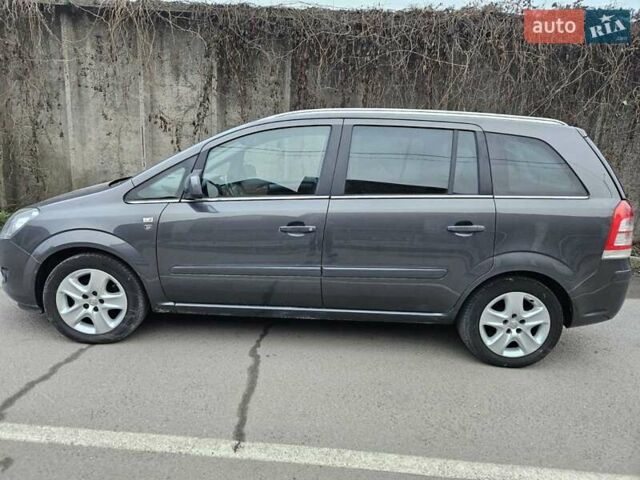 Сірий Опель Зафіра, об'ємом двигуна 1.8 л та пробігом 156 тис. км за 6450 $, фото 2 на Automoto.ua