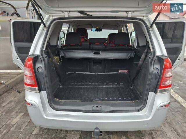 Сірий Опель Зафіра, об'ємом двигуна 1.7 л та пробігом 284 тис. км за 6300 $, фото 27 на Automoto.ua