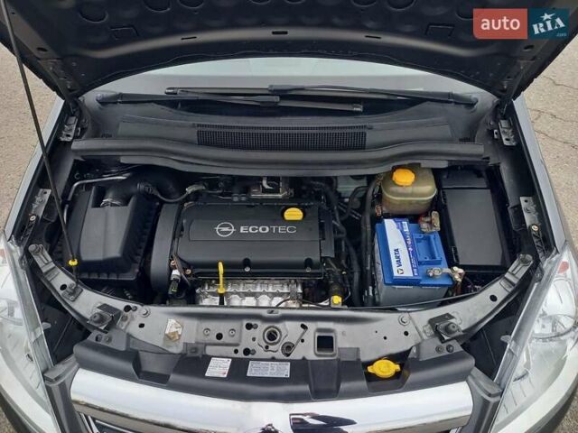 Сірий Опель Зафіра, об'ємом двигуна 1.6 л та пробігом 223 тис. км за 6900 $, фото 53 на Automoto.ua