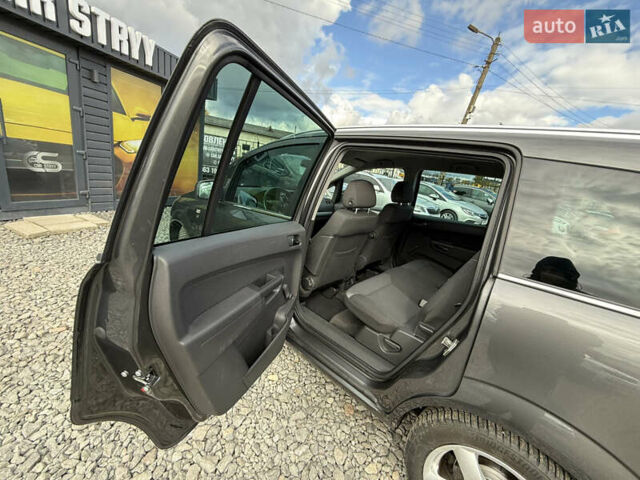 Опель Зафира 2010 в Стрые на Automoto.ua Серый Опель Зафира, объемом двигателя 1.8 л и пробегом 197 тыс. км за 6999 $, фото 45 на Automoto.ua