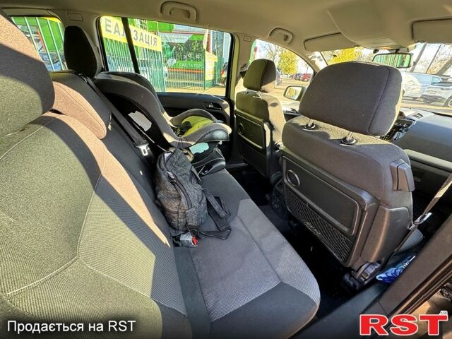 Серый Опель Зафира, объемом двигателя 1.8 л и пробегом 231 тыс. км за 7050 $, фото 7 на Automoto.ua