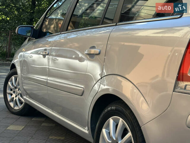 Сірий Опель Зафіра, об'ємом двигуна 1.6 л та пробігом 156 тис. км за 6899 $, фото 80 на Automoto.ua