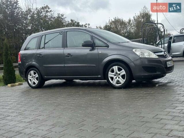 Сірий Опель Зафіра, об'ємом двигуна 1.6 л та пробігом 231 тис. км за 5999 $, фото 18 на Automoto.ua