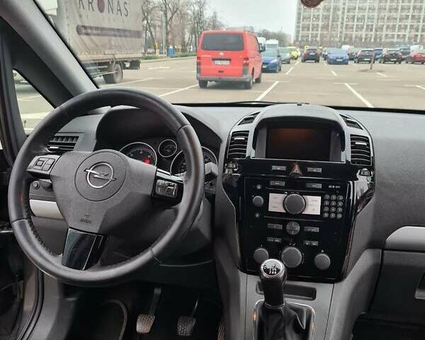Сірий Опель Зафіра, об'ємом двигуна 1.91 л та пробігом 312 тис. км за 7200 $, фото 24 на Automoto.ua