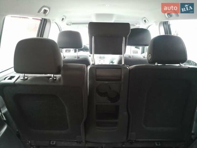 Серый Опель Зафира, объемом двигателя 1.7 л и пробегом 207 тыс. км за 7000 $, фото 4 на Automoto.ua