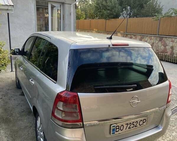 Сірий Опель Зафіра, об'ємом двигуна 1.7 л та пробігом 264 тис. км за 7250 $, фото 6 на Automoto.ua