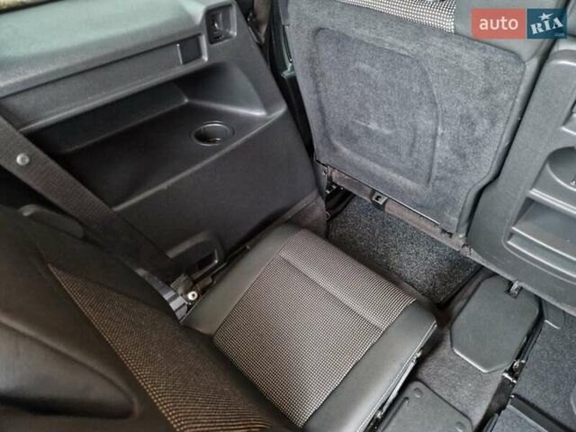 Серый Опель Зафира, объемом двигателя 1.8 л и пробегом 154 тыс. км за 7700 $, фото 37 на Automoto.ua