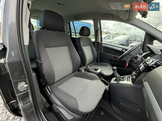 Опель Зафира 2010 в Стрые на Automoto.ua Серый Опель Зафира, объемом двигателя 1.8 л и пробегом 197 тыс. км за 6999 $, фото 25 на Automoto.ua