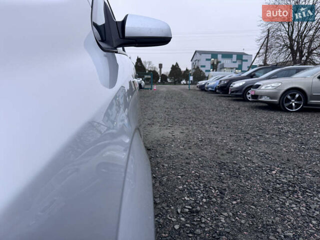 Серый Опель Зафира, объемом двигателя 1.8 л и пробегом 250 тыс. км за 6140 $, фото 12 на Automoto.ua