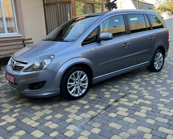Сірий Опель Зафіра, об'ємом двигуна 1.6 л та пробігом 172 тис. км за 7250 $, фото 24 на Automoto.ua