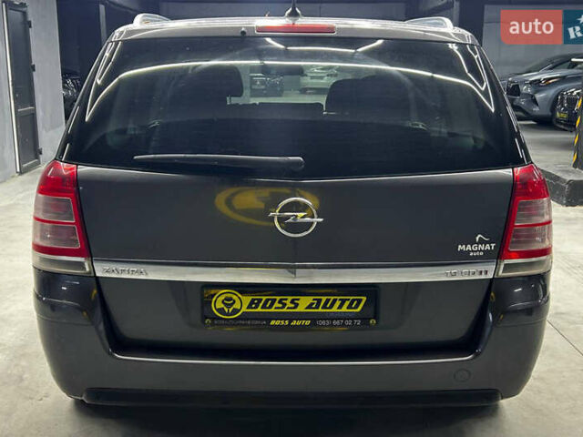 Серый Опель Зафира, объемом двигателя 1.91 л и пробегом 172 тыс. км за 8200 $, фото 4 на Automoto.ua