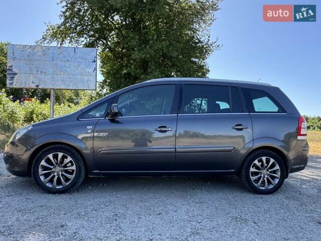 Серый Опель Зафира, объемом двигателя 1.7 л и пробегом 450 тыс. км за 7000 $, фото 8 на Automoto.ua