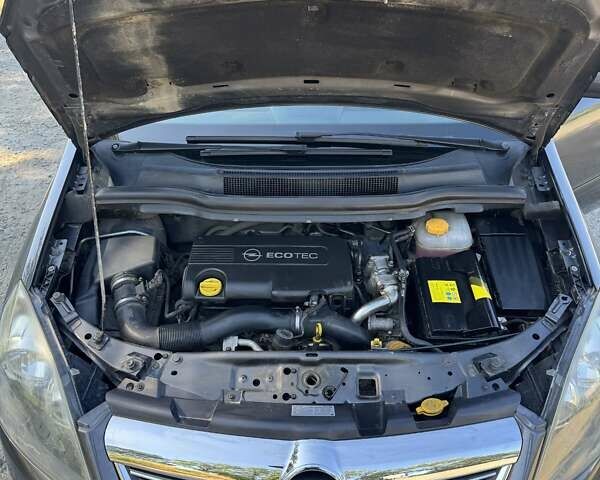 Серый Опель Зафира, объемом двигателя 1.7 л и пробегом 450 тыс. км за 7000 $, фото 12 на Automoto.ua