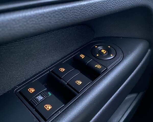 Опель Зафира 2010 в Виннице на Automoto.ua Серый Опель Зафира, объемом двигателя 1.7 л и пробегом 187 тыс. км за 7800 $, фото 10 на Automoto.ua