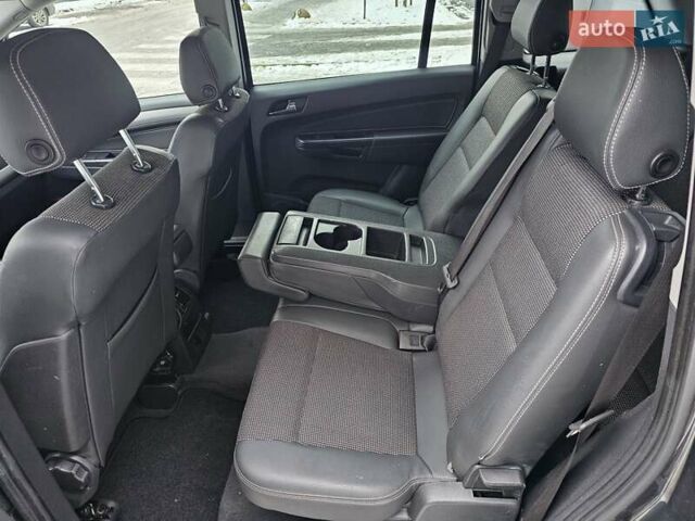 Сірий Опель Зафіра, об'ємом двигуна 1.8 л та пробігом 217 тис. км за 7000 $, фото 15 на Automoto.ua