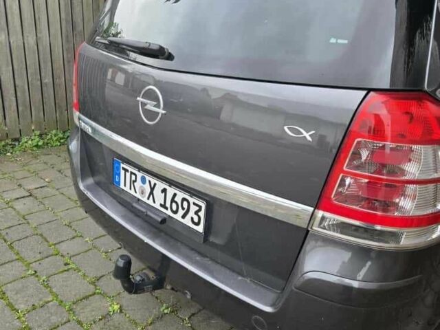 Серый Опель Зафира, объемом двигателя 1.8 л и пробегом 184 тыс. км за 7650 $, фото 7 на Automoto.ua