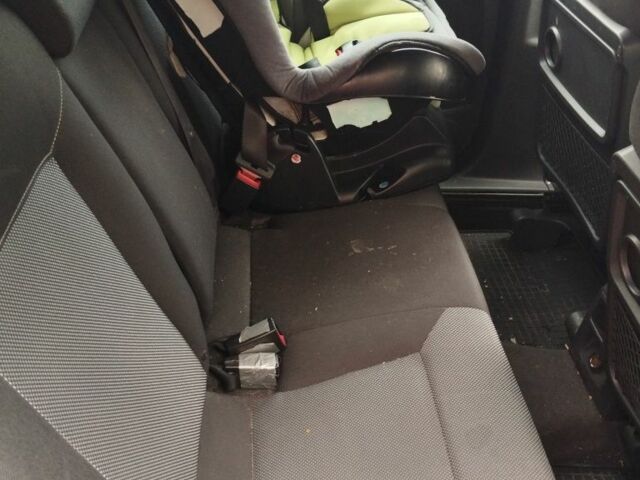 Серый Опель Зафира, объемом двигателя 0 л и пробегом 235 тыс. км за 5700 $, фото 6 на Automoto.ua