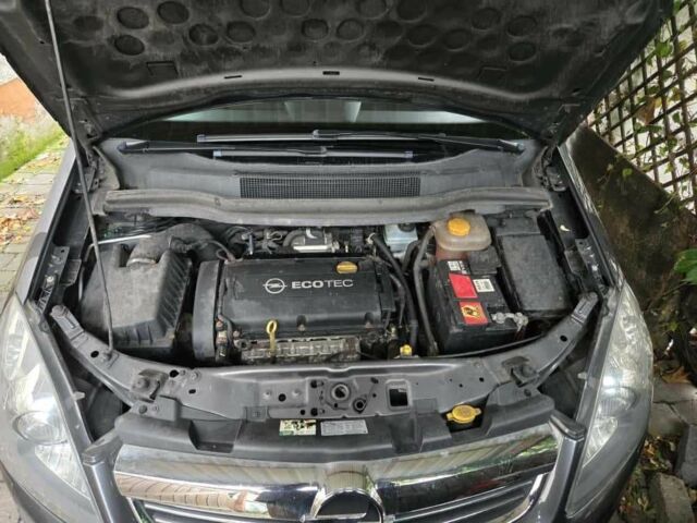 Серый Опель Зафира, объемом двигателя 1.8 л и пробегом 184 тыс. км за 7650 $, фото 10 на Automoto.ua