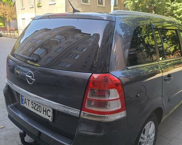 Сірий Опель Зафіра, об'ємом двигуна 1.91 л та пробігом 208 тис. км за 9500 $, фото 7 на Automoto.ua
