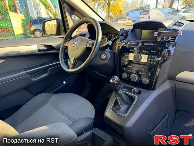 Серый Опель Зафира, объемом двигателя 1.8 л и пробегом 231 тыс. км за 7050 $, фото 8 на Automoto.ua