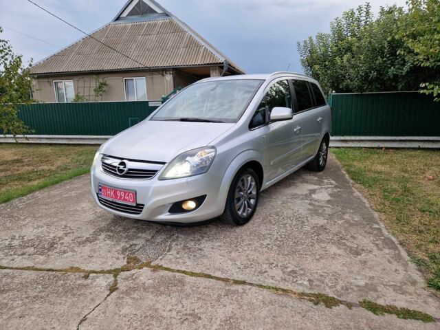 Серый Опель Зафира, объемом двигателя 1.8 л и пробегом 204 тыс. км за 7950 $, фото 5 на Automoto.ua
